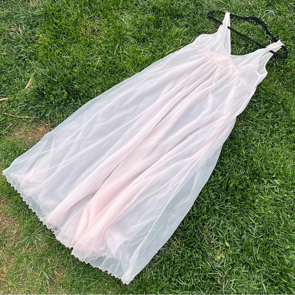 Vintage Intime California Chiffon Peignoir Nightgown - Picture 5 of 6